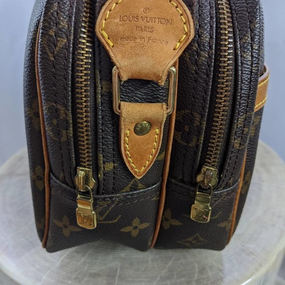 LOUIS VUITTON Monogram Reporter - Picture 6 of 10